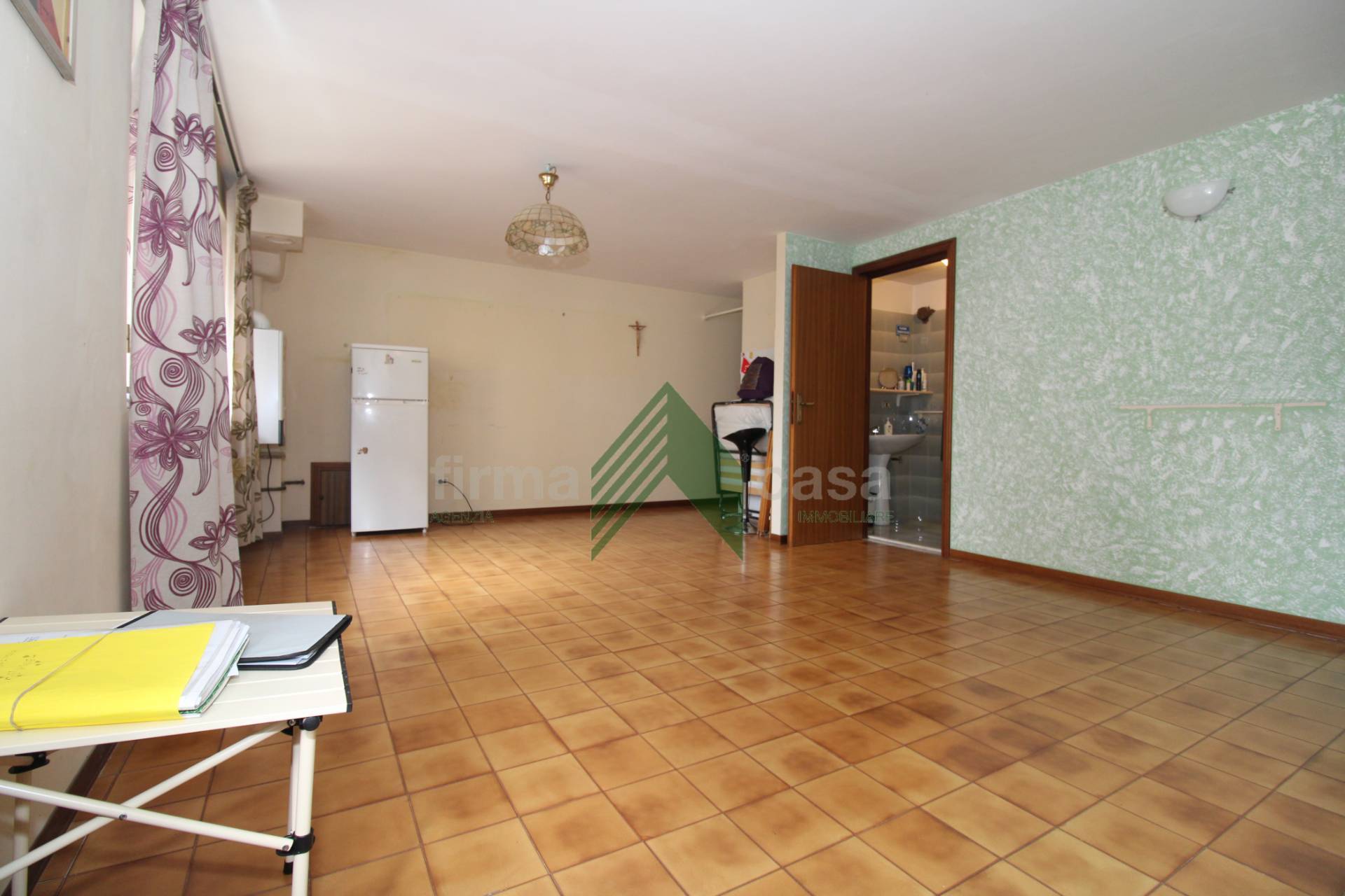 Immagine 22 di Ufficio in vendita  in via Felice Barnabei 34 a Teramo