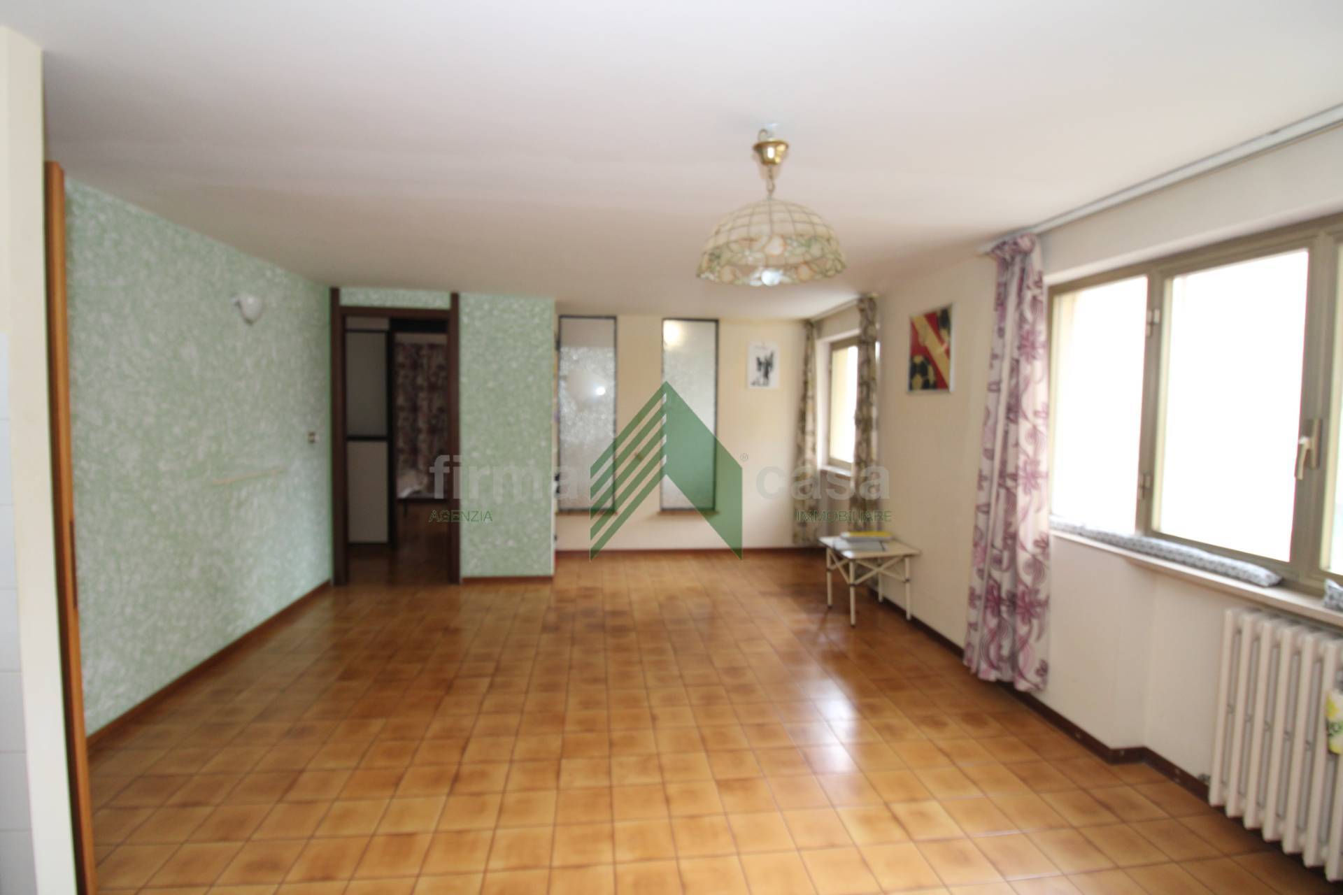 Immagine 25 di Ufficio in vendita  in via Felice Barnabei 34 a Teramo