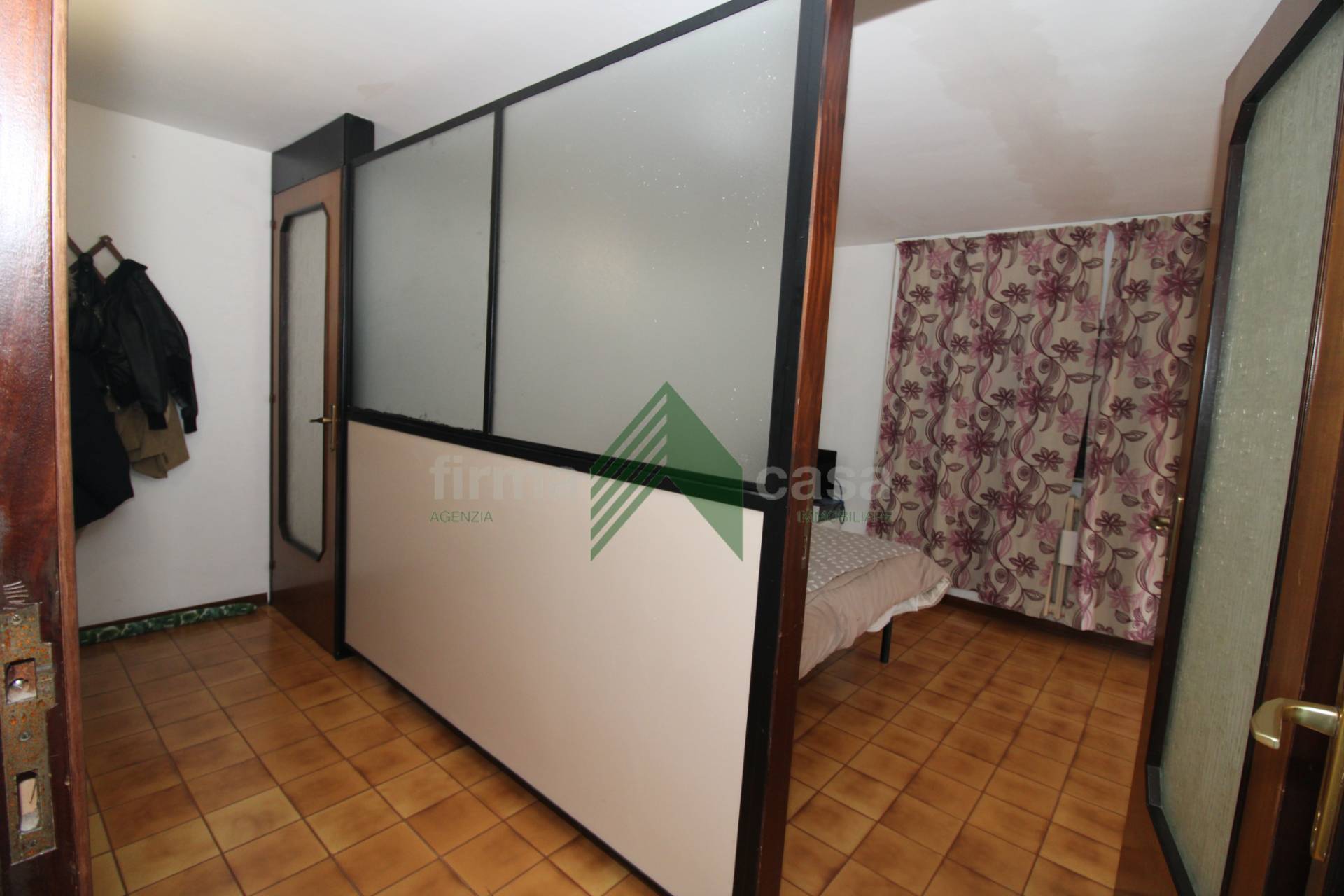 Immagine 26 di Ufficio in vendita  in via Felice Barnabei 34 a Teramo