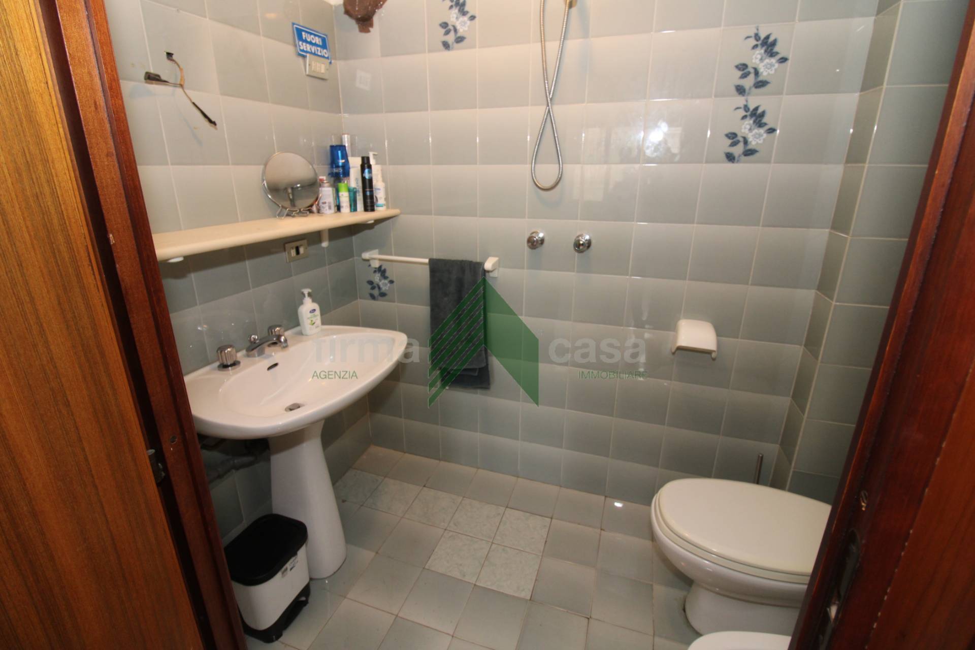 Immagine 29 di Ufficio in vendita  in via Felice Barnabei 34 a Teramo