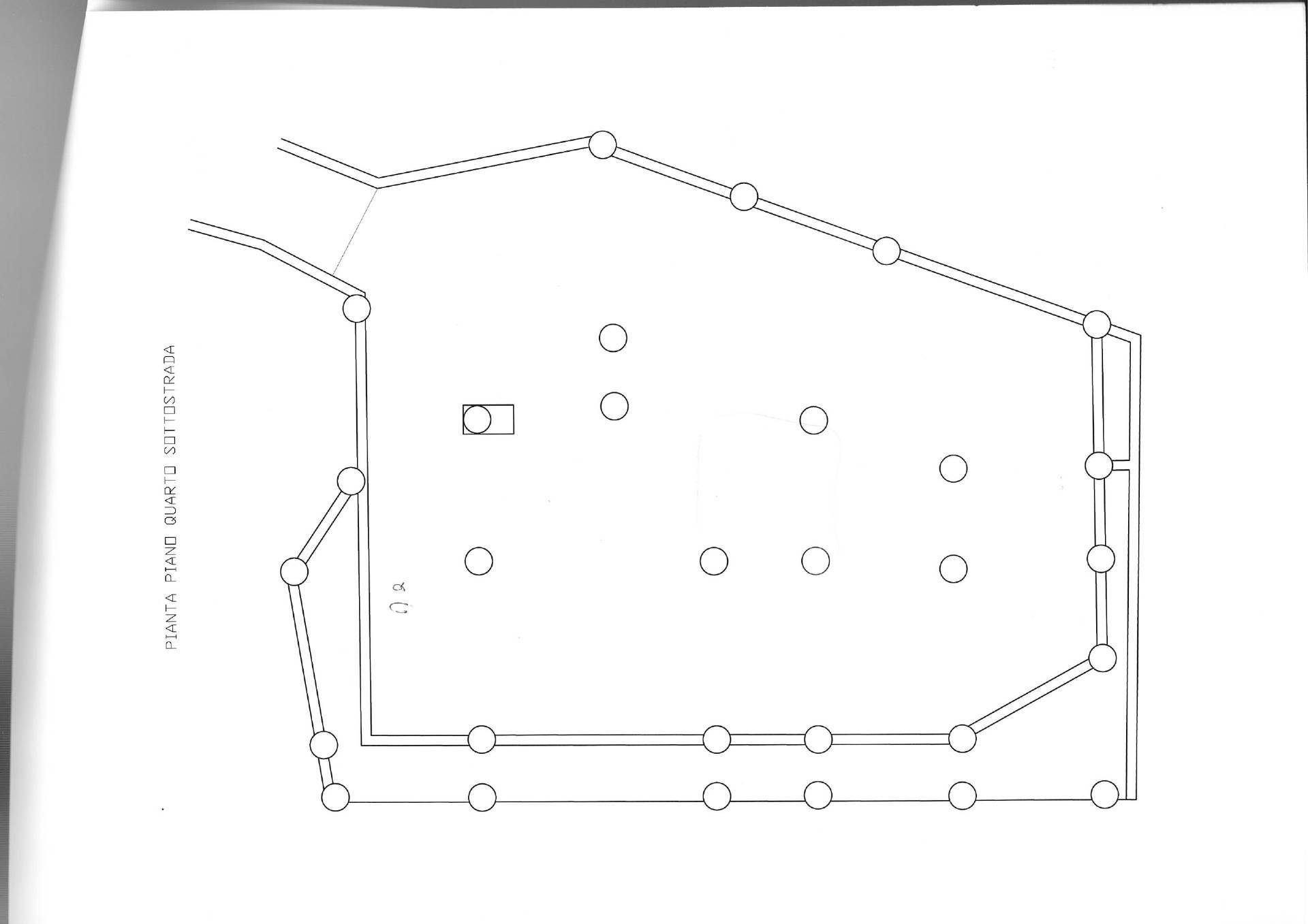 Immagine 14 di Palazzo in vendita  in Coste Sant'Agostino a Teramo