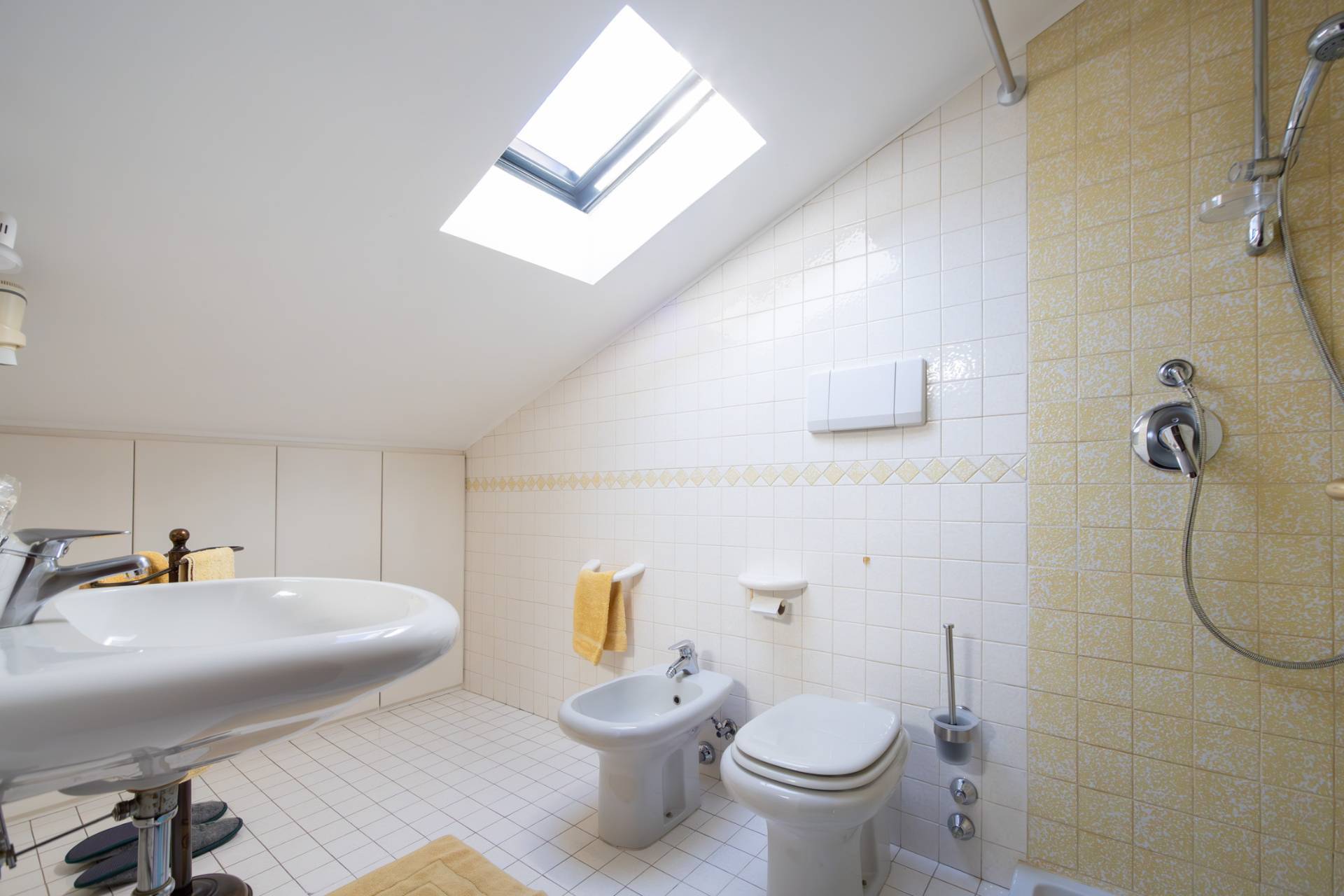 Immagine 23 di Villa in vendita  in Via Isonzo 6 a Almese