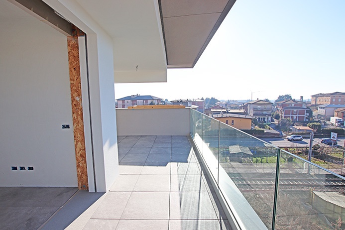 Immagine 11 di Attico in vendita  a Ardesio