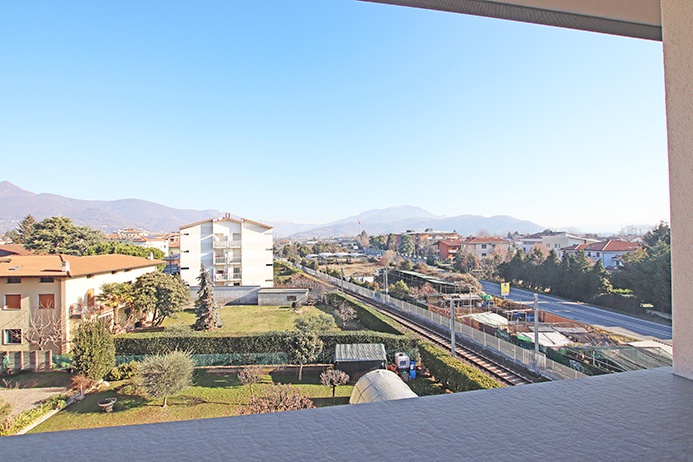 Immagine 22 di Attico in vendita  a Ardesio