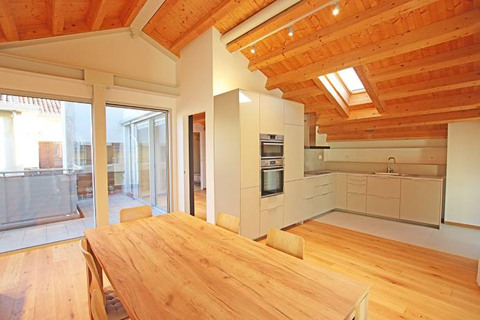 Immagine 26 di Attico in vendita  in via borgo palazzo a Bergamo