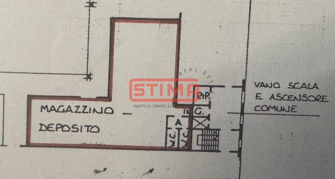Immagine 12 di Magazzino in affitto  in VIA TORINO a Venezia