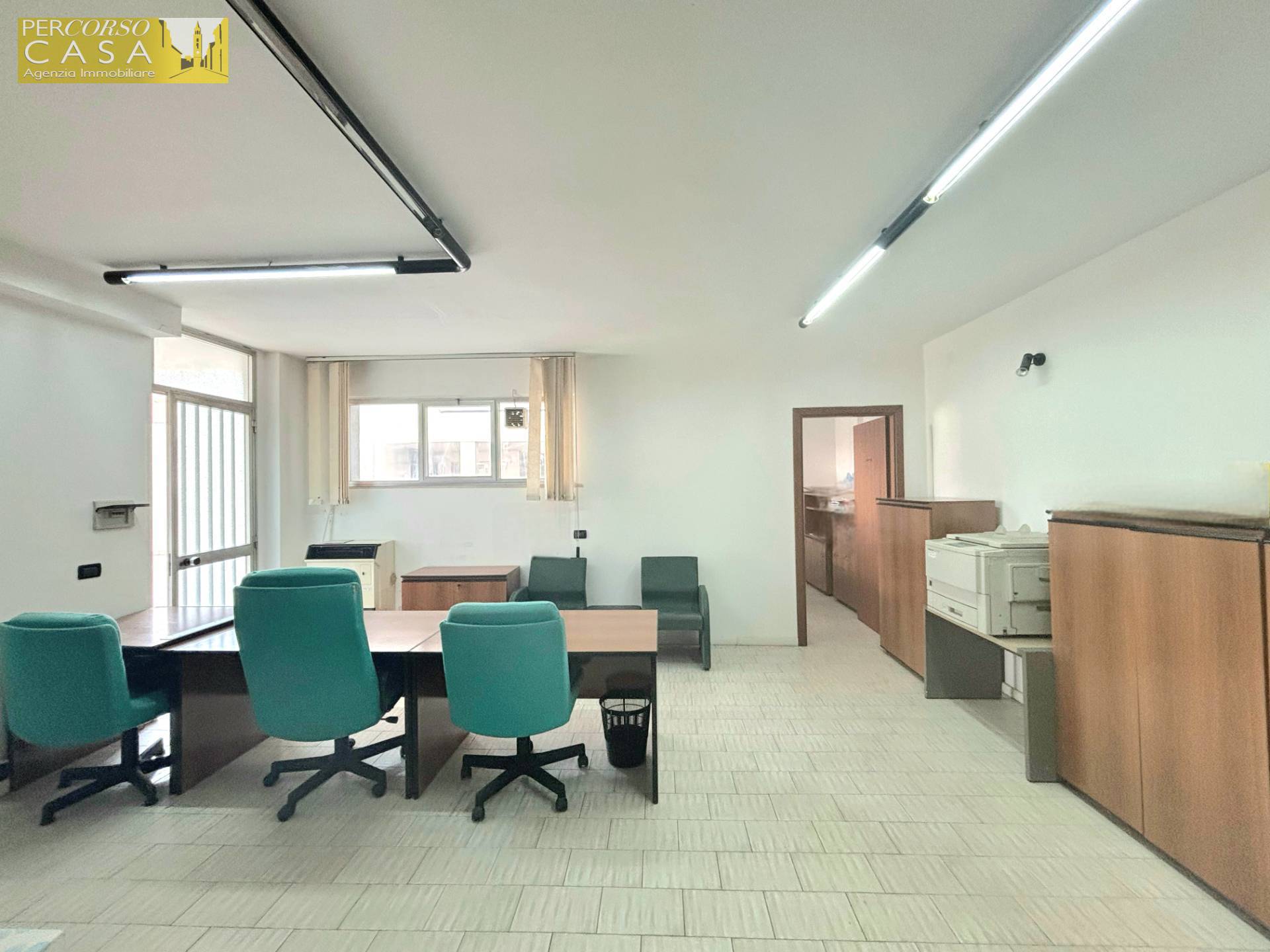 Immagine 1 di Ufficio in vendita  in Via Duca Degli Abruzzi a Montorio Al Vomano