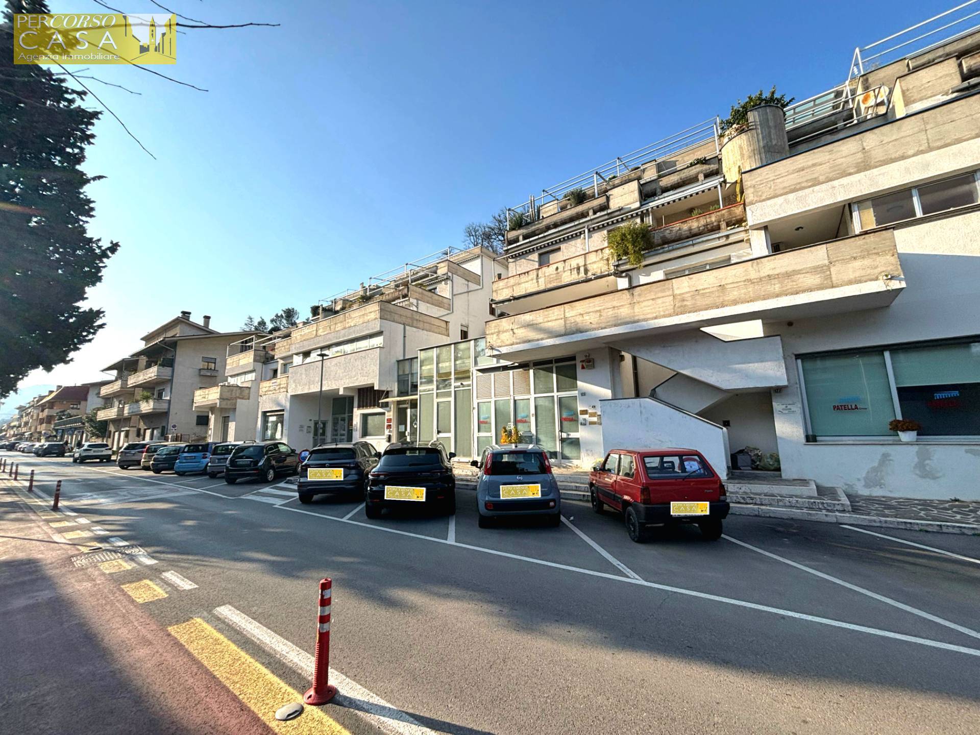 Immagine 11 di Ufficio in vendita  in Via Duca Degli Abruzzi a Montorio Al Vomano