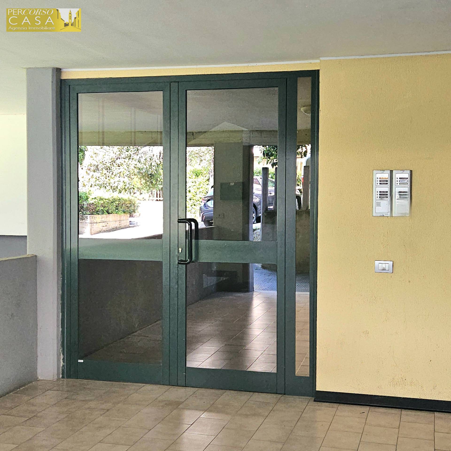 Immagine 16 di Appartamento in vendita  in Via Barnabei a Teramo