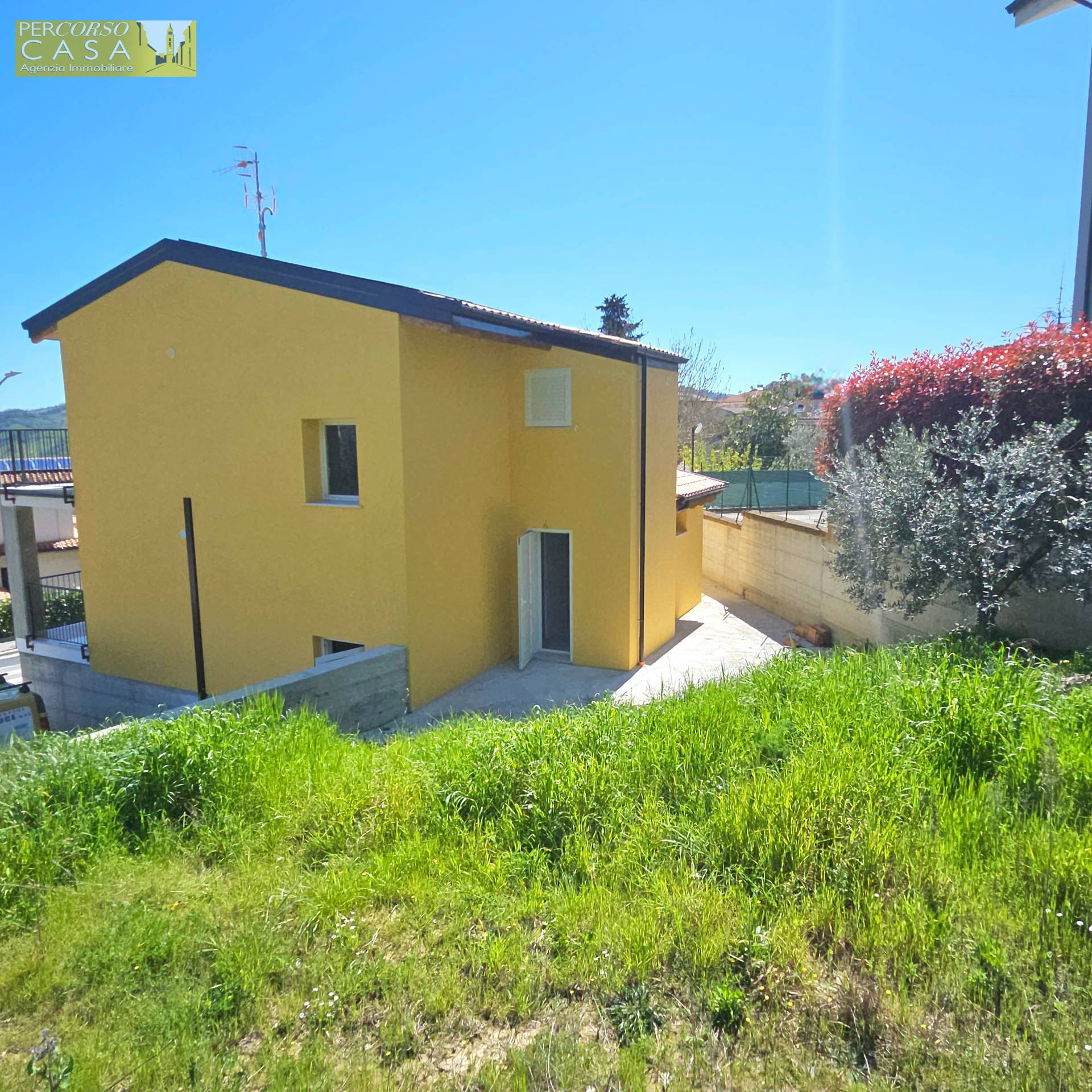 Immagine 20 di Appartamento in vendita  in Piano Grande a Ancarano