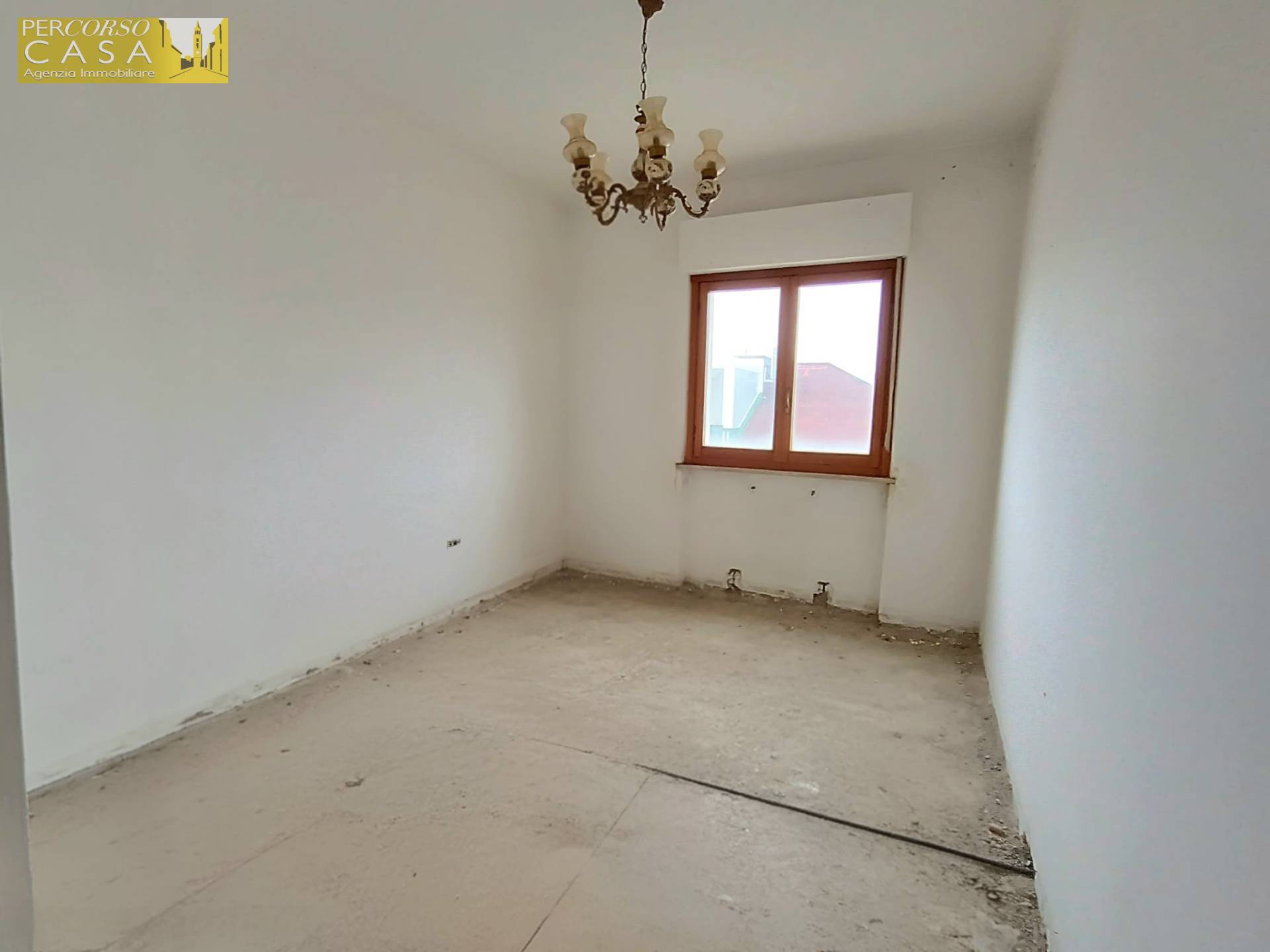 Immagine 9 di Appartamento in vendita  in VIA GALILEI a Teramo