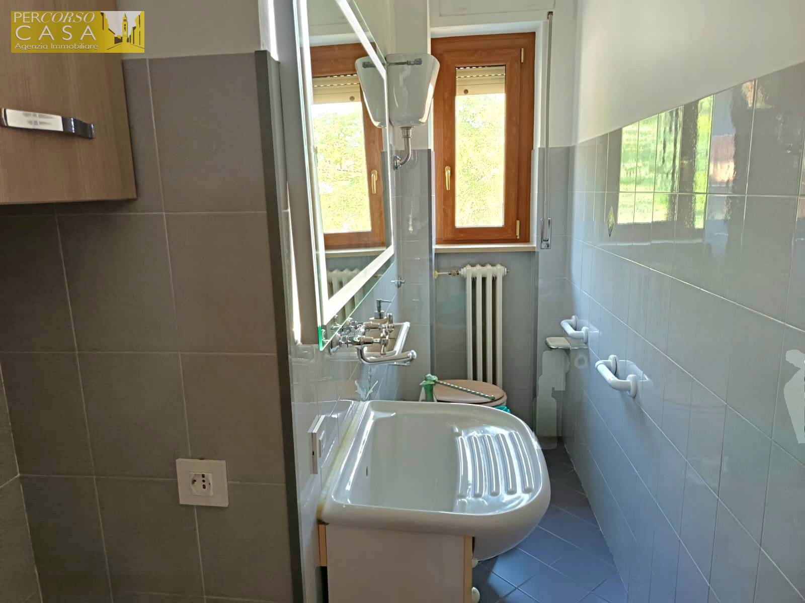 Immagine 17 di Appartamento in vendita  in Viale Cavour a Teramo