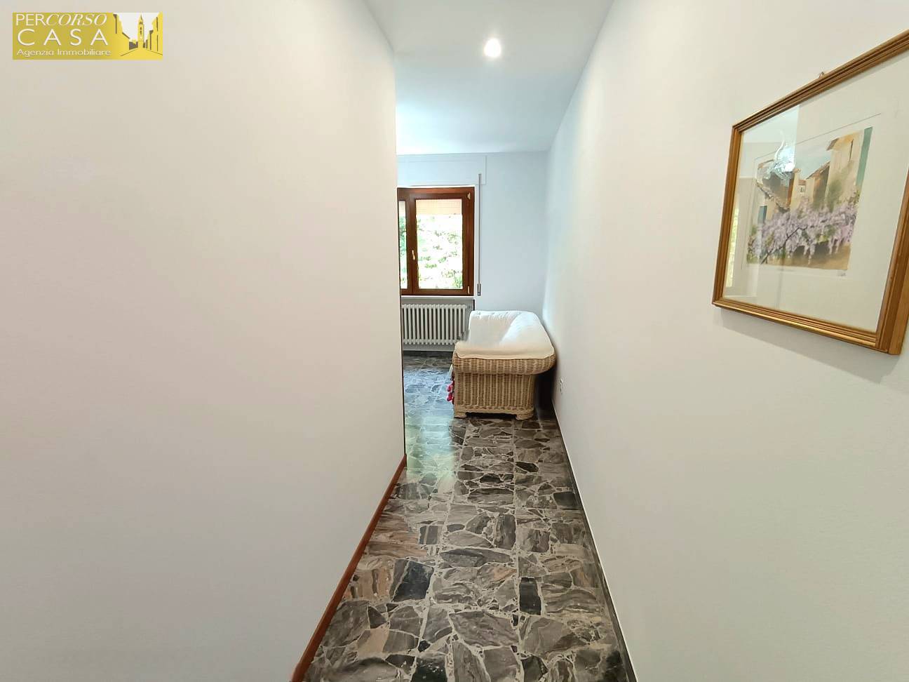 Immagine 12 di Appartamento in vendita  in Viale Cavour a Teramo