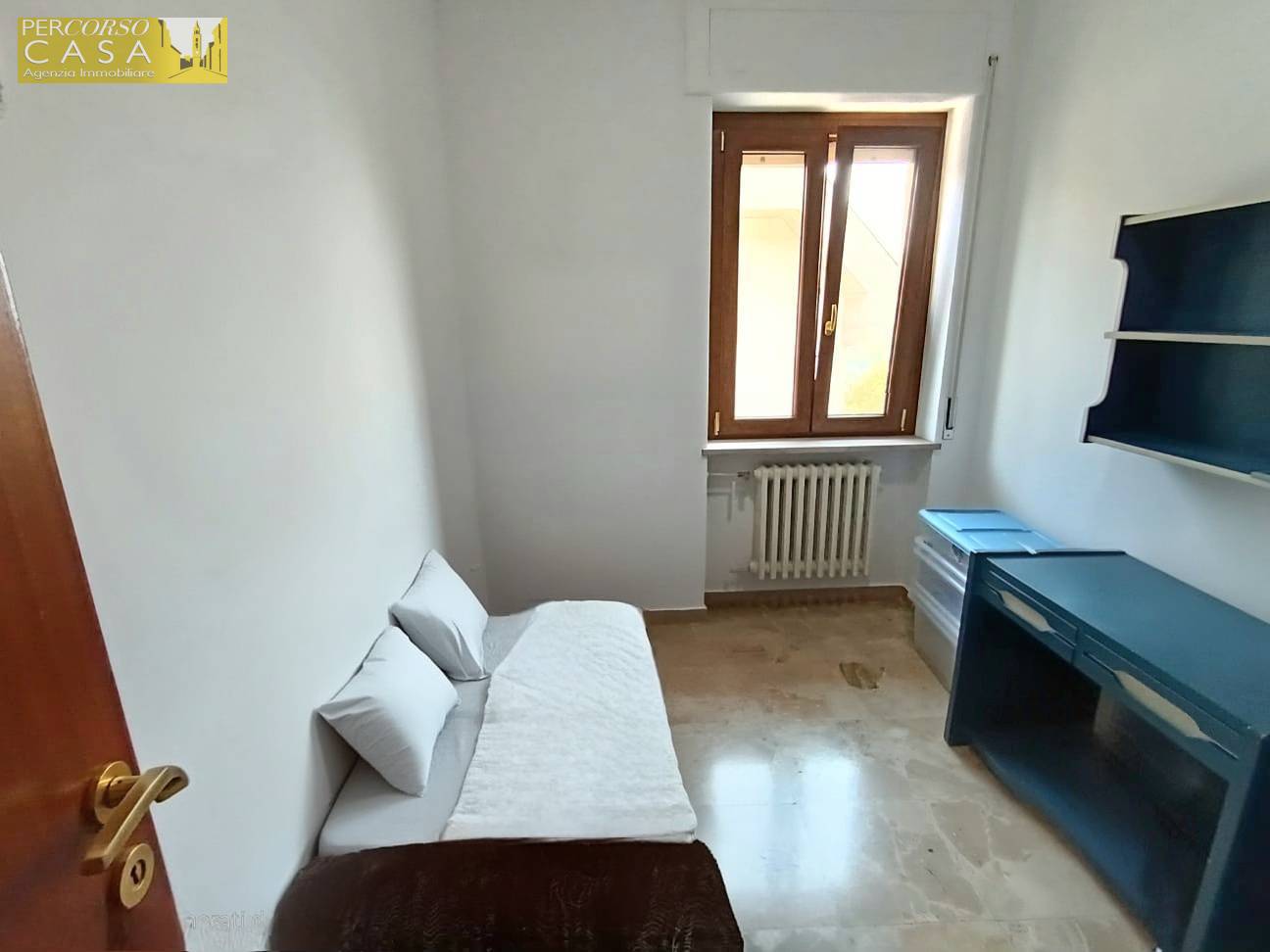 Immagine 14 di Appartamento in vendita  in Viale Cavour a Teramo