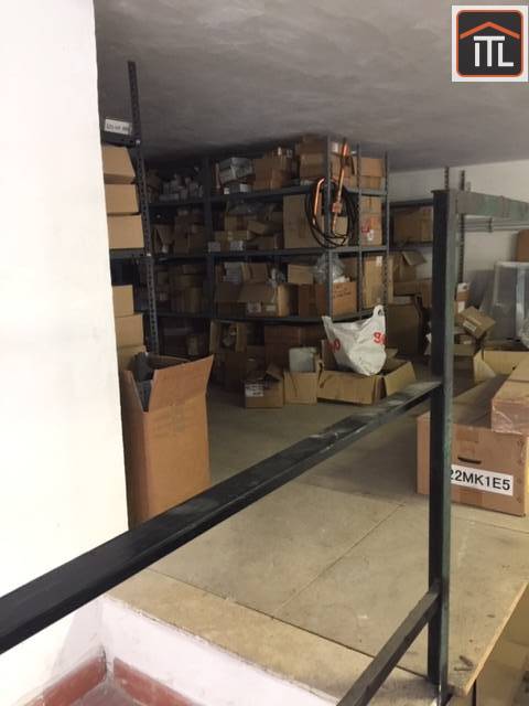 Immagine 6 di Locale commerciale in vendita  in Gioele Solari a Roma