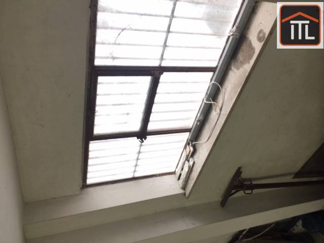 Immagine 8 di Locale commerciale in vendita  in Gioele Solari a Roma