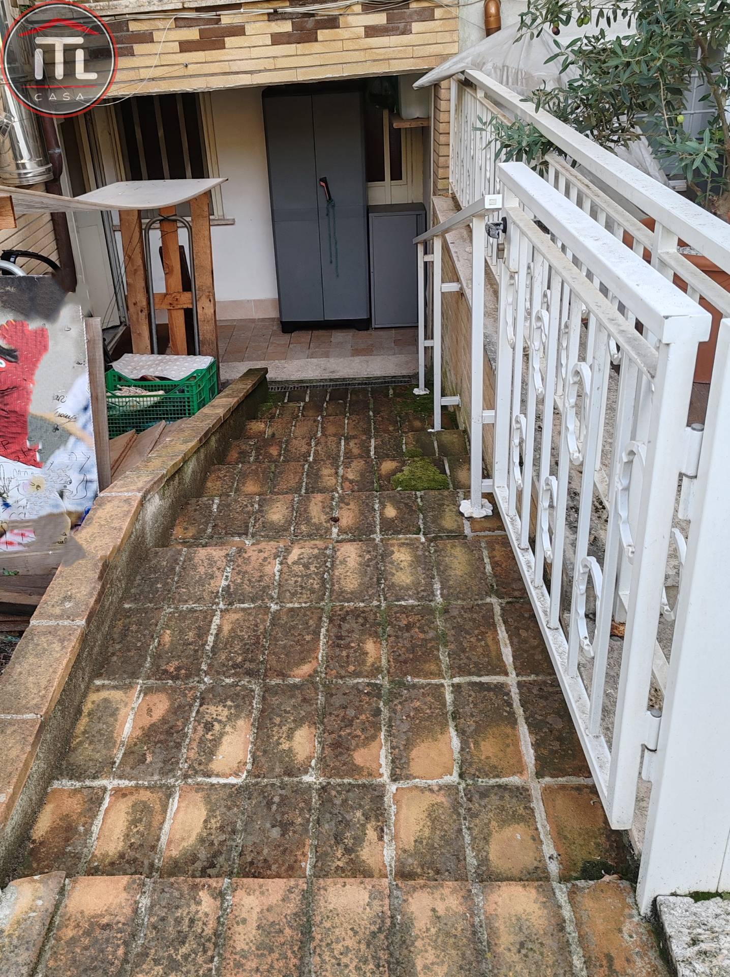 Immagine 6 di Cantina in vendita  in Giuseppe Vanni a Roma