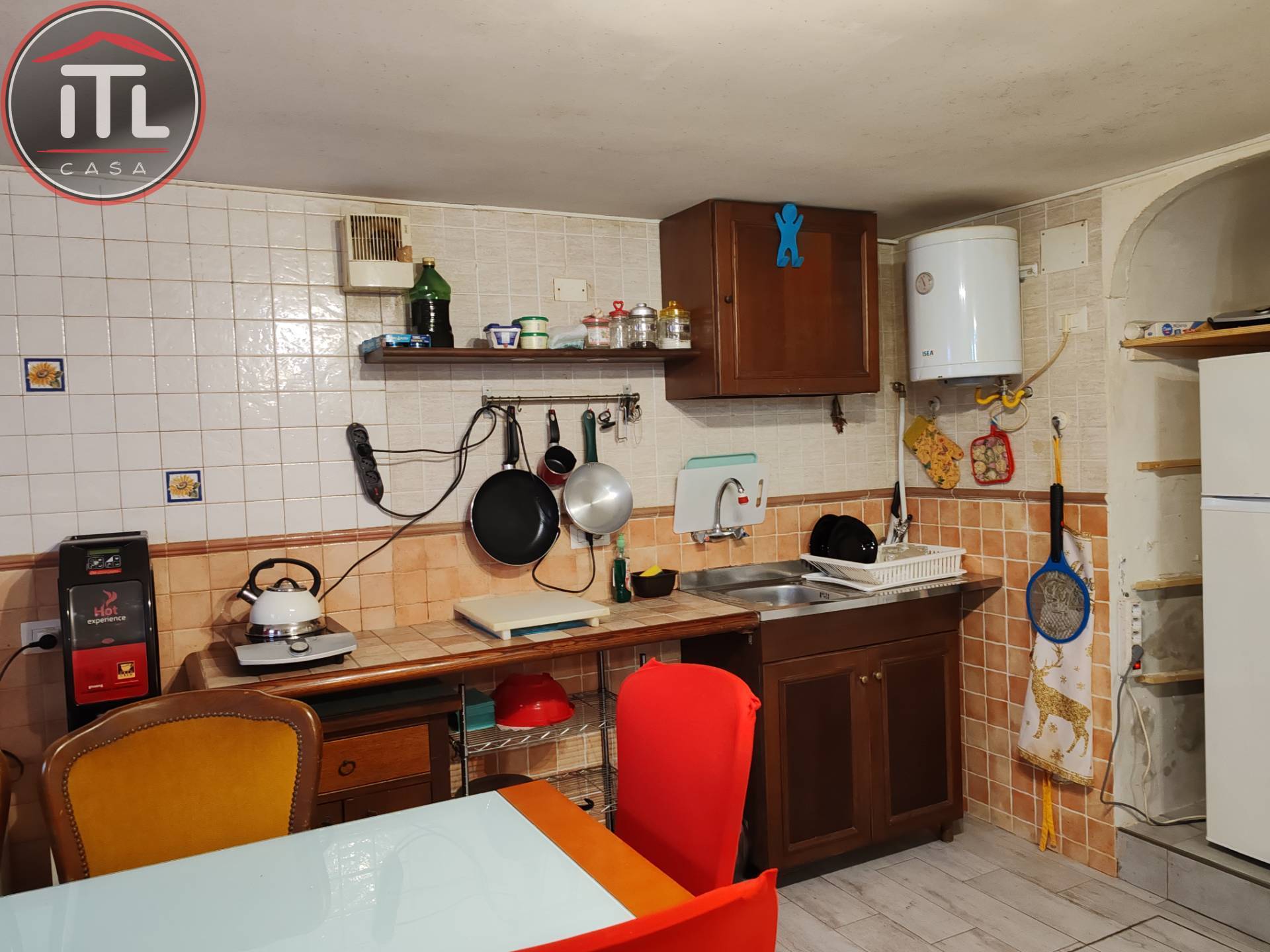 Immagine 12 di Cantina in vendita  in Giuseppe Vanni a Roma