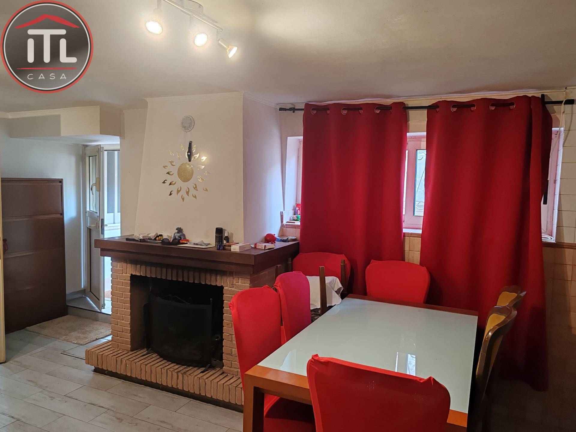 Immagine 13 di Cantina in vendita  in Giuseppe Vanni a Roma