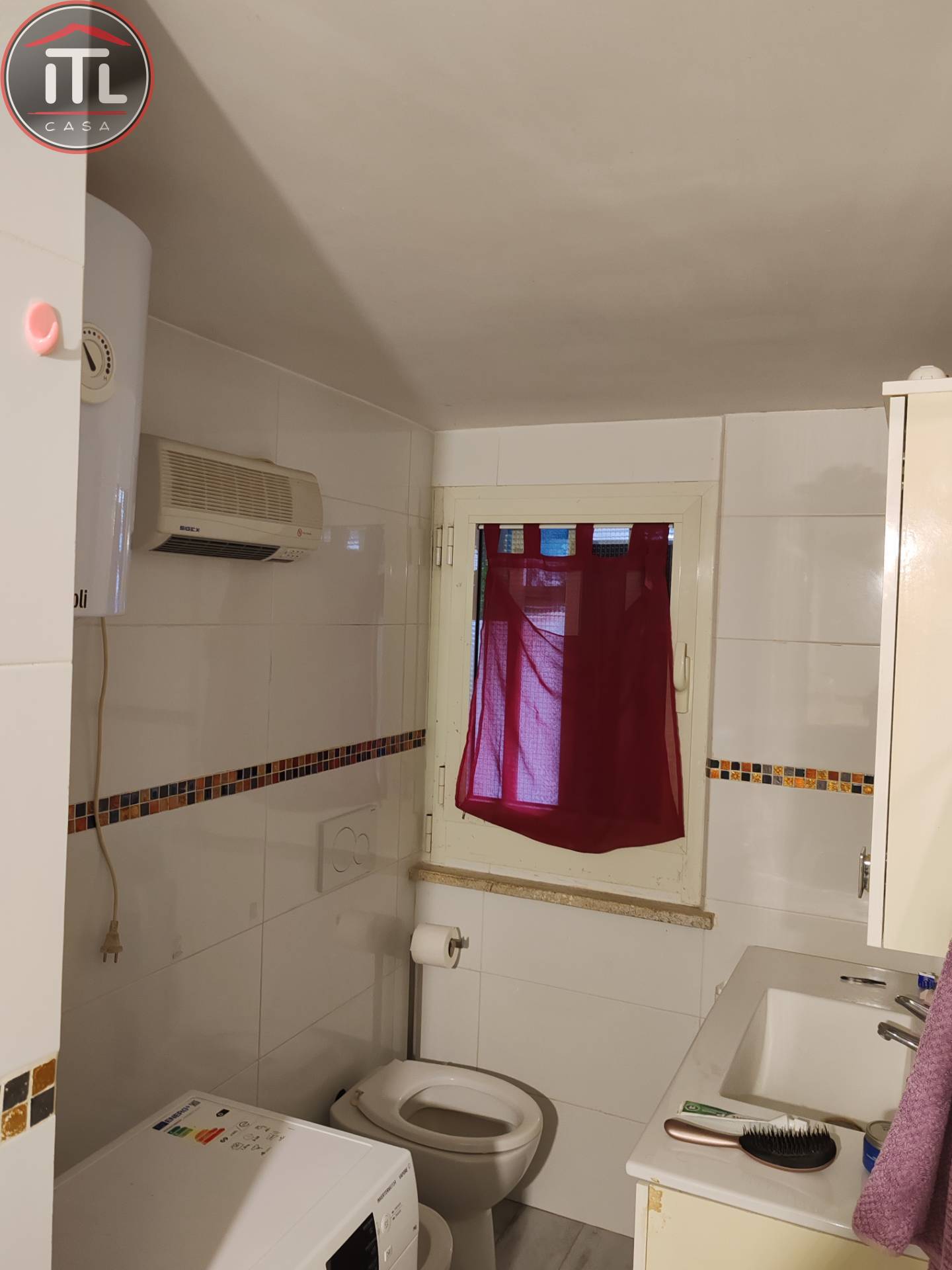 Immagine 18 di Cantina in vendita  in Giuseppe Vanni a Roma