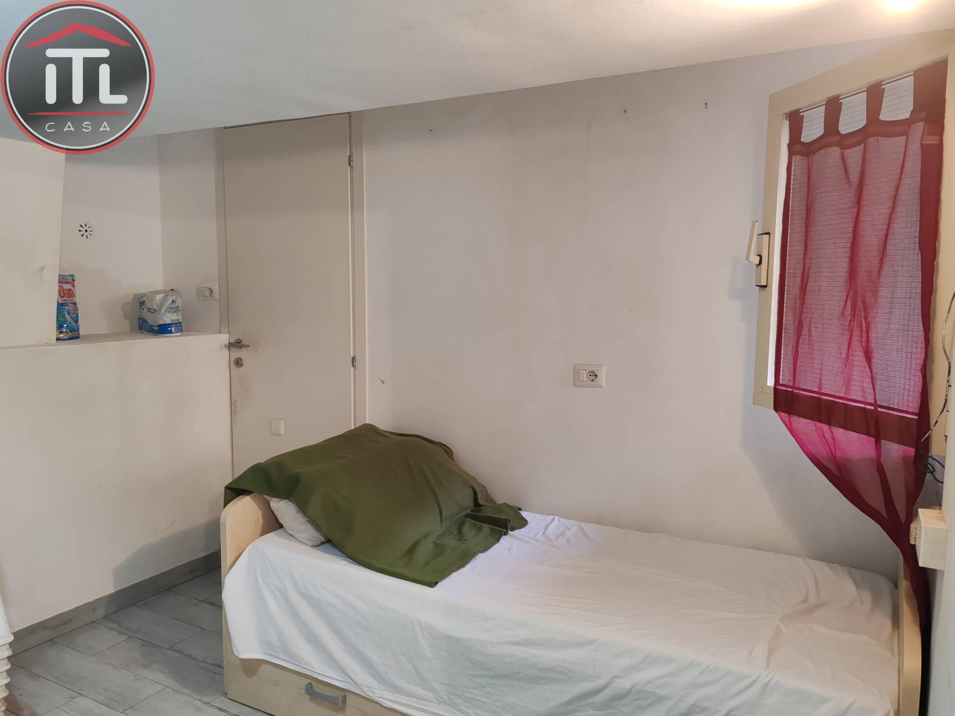 Immagine 21 di Cantina in vendita  in Giuseppe Vanni a Roma