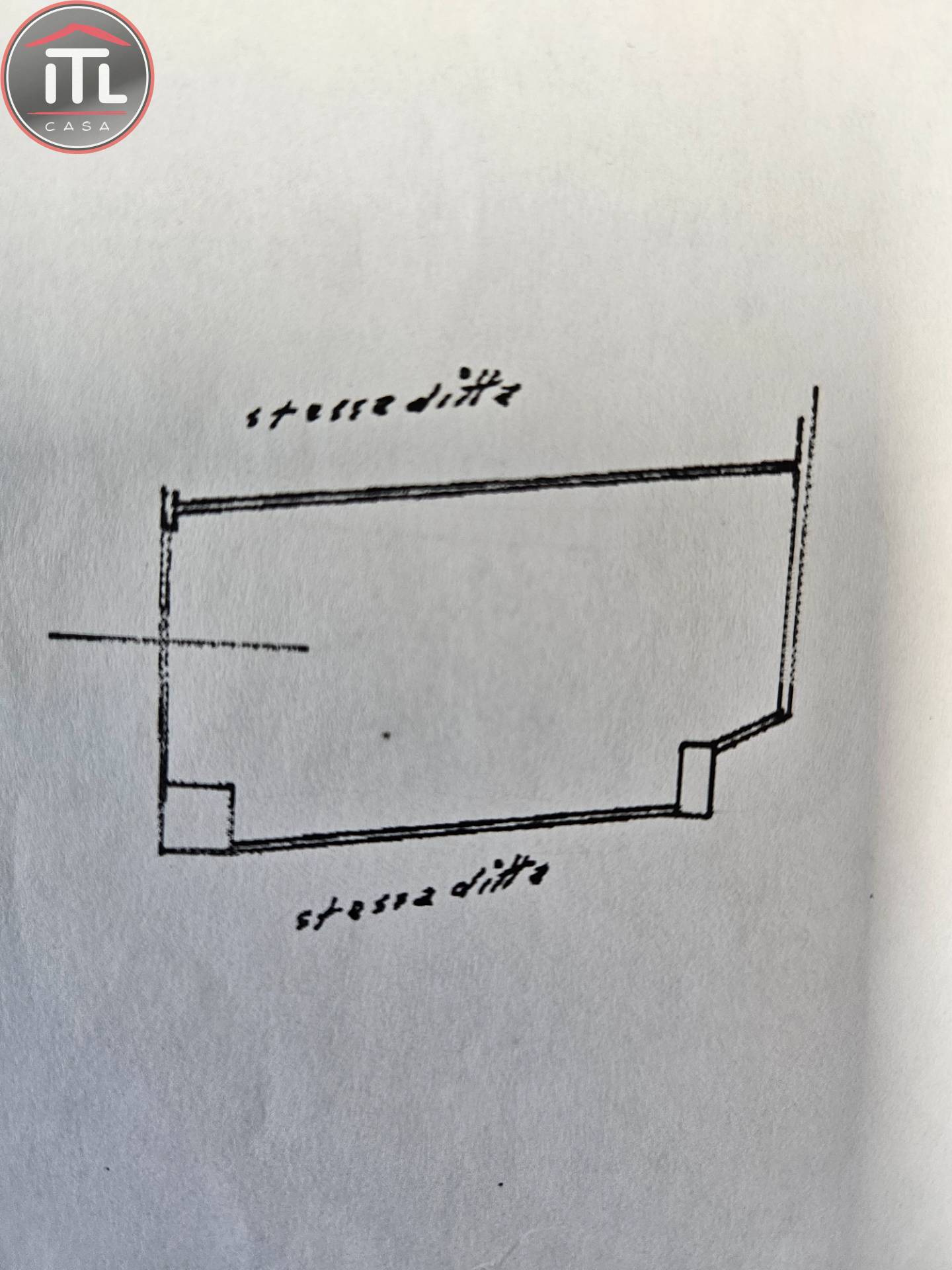 Immagine 6 di Box auto in vendita  in Via Portuense 817 a Roma