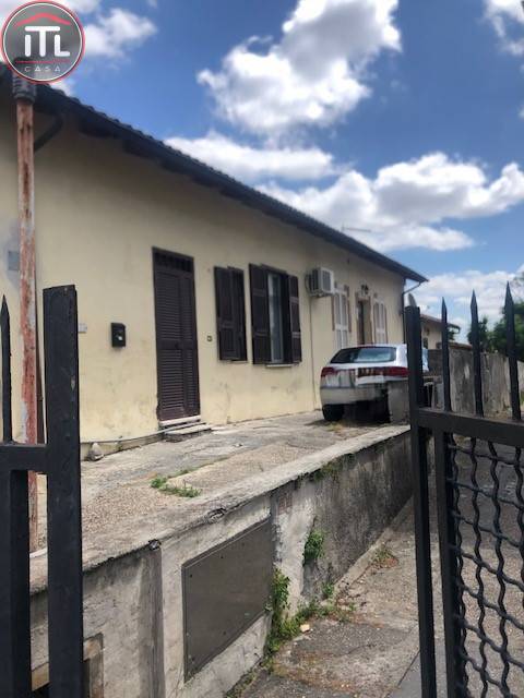 Immagine 3 di Appartamento in vendita  in Via Trionfale a Roma