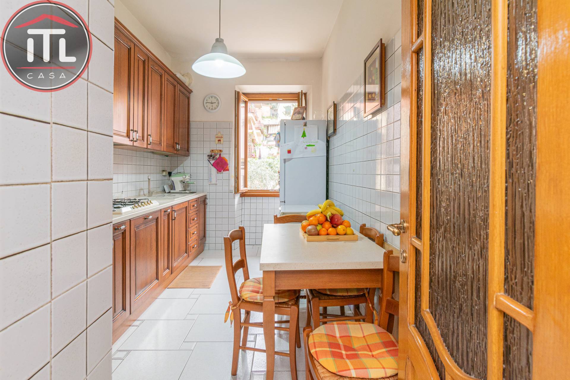 Immagine 7 di Appartamento in vendita  in Via Santafiora a Roma