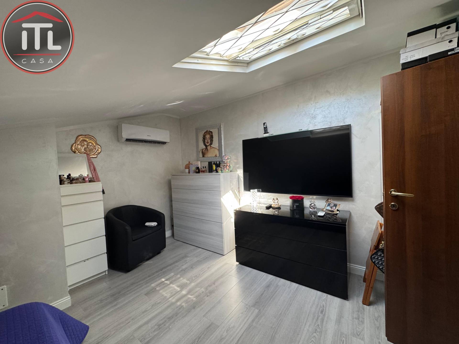 Immagine 21 di Appartamento in vendita  in Gavoi 12 a Roma