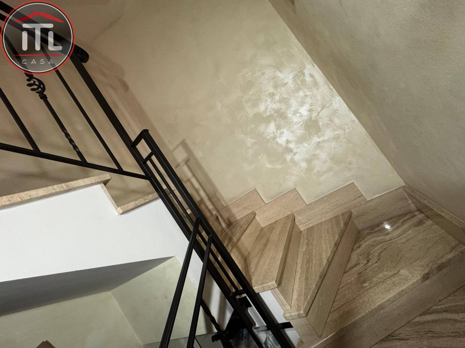 Immagine 16 di Appartamento in vendita  in Gavoi 12 a Roma