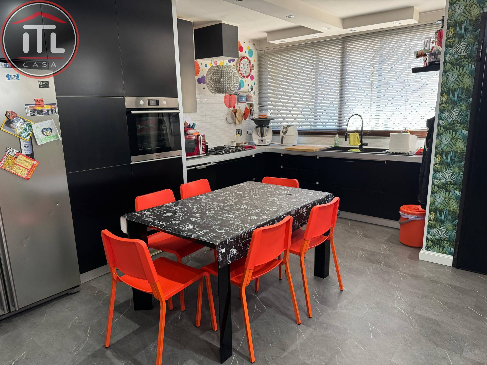 Immagine 6 di Appartamento in vendita  in Gavoi 12 a Roma