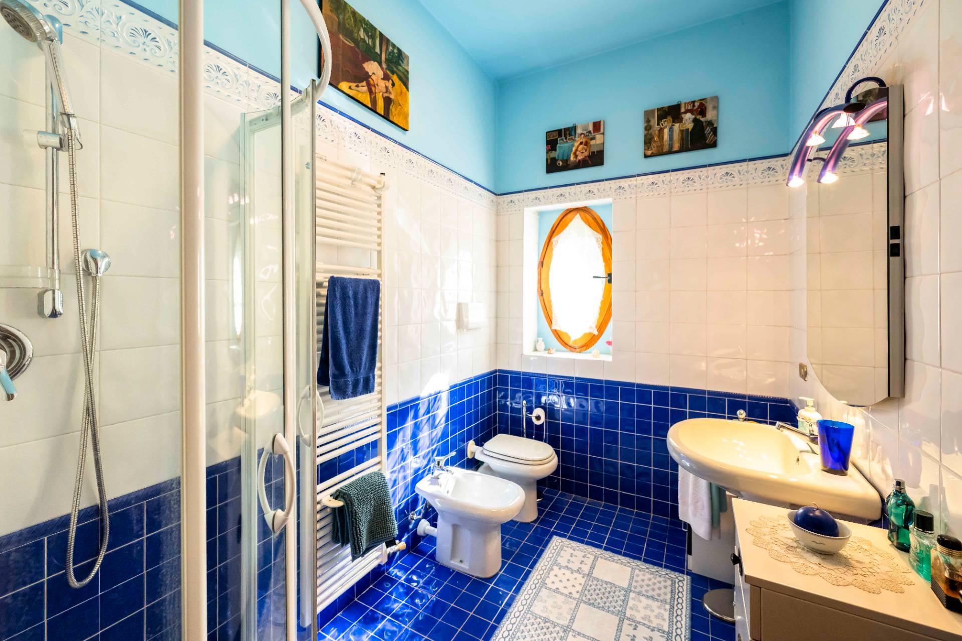 Immagine 12 di Casa indipendente in vendita  a Bergamo