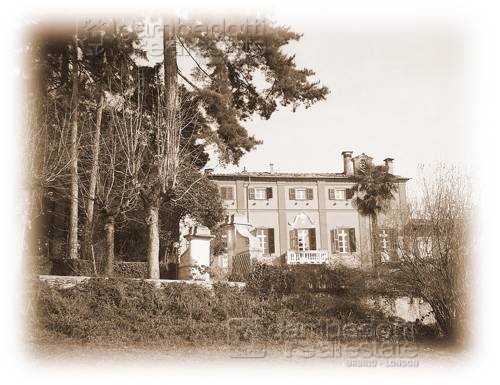 Immagine 14 di Villa in vendita  a Barge