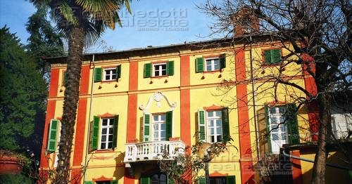 Immagine 2 di Villa in vendita  a Barge