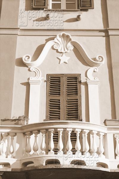 Immagine 15 di Villa in vendita  a Barge