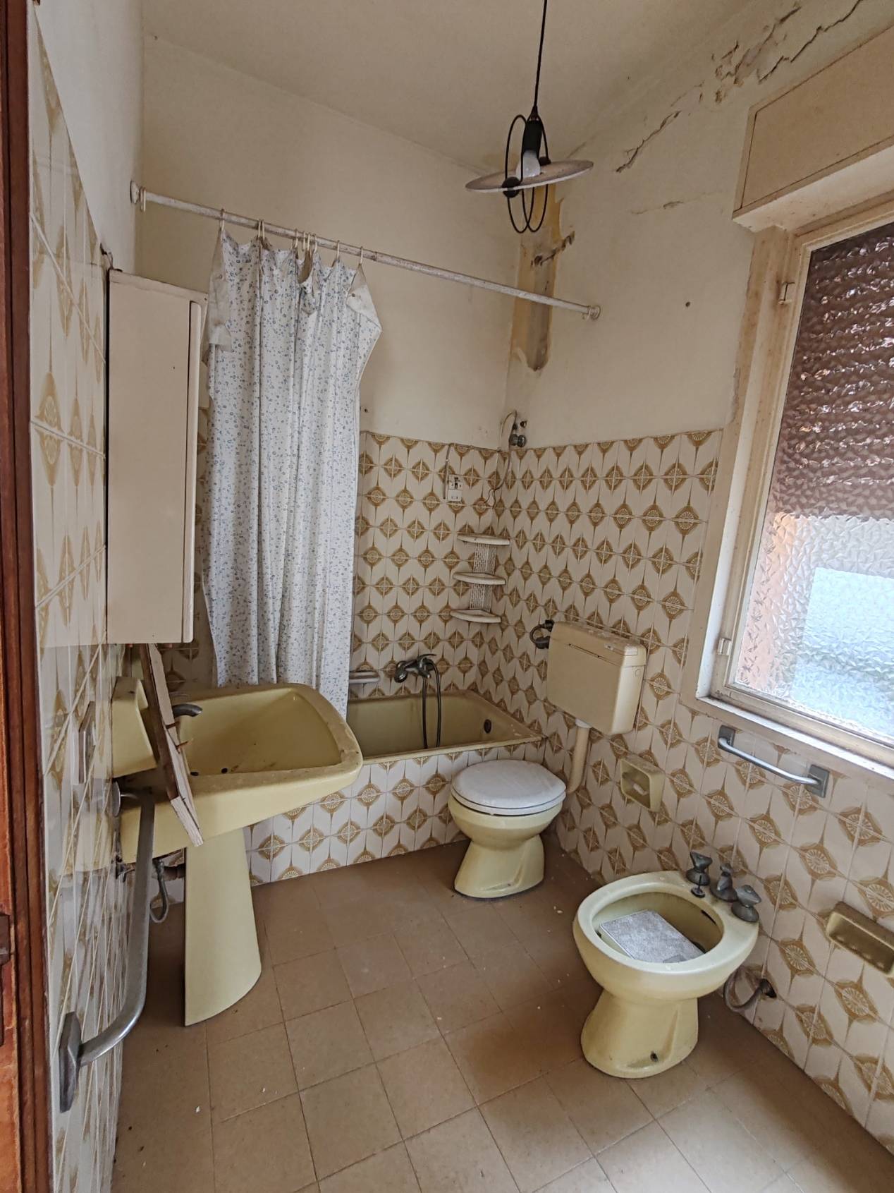 Immagine 27 di Casa indipendente in vendita  in MAZZARELLA AGATI 13 a Floridia