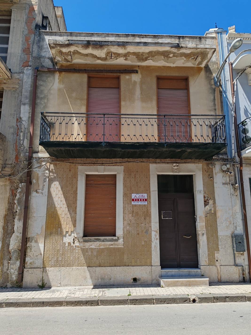 Immagine 1 di Casa indipendente in vendita  in MAZZARELLA AGATI 13 a Floridia