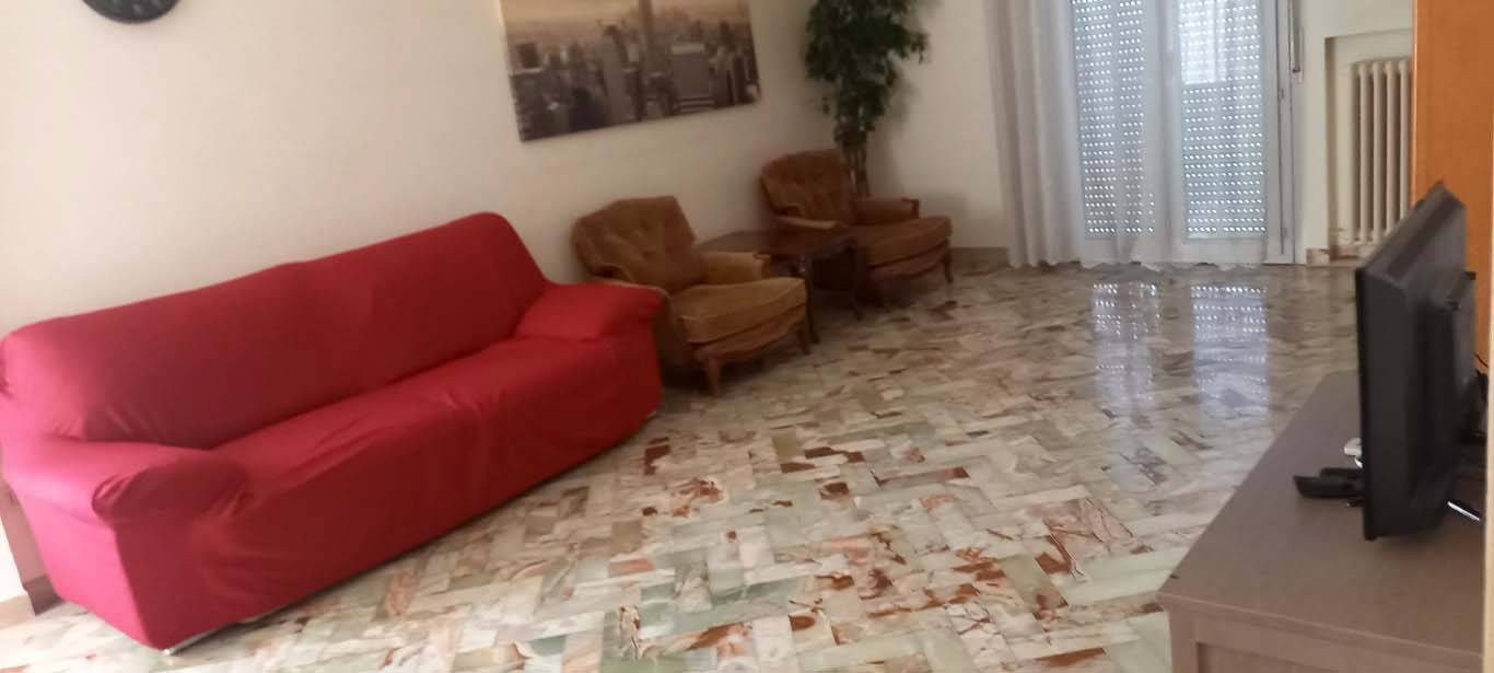 Immagine 5 di Appartamento in vendita  a Pesaro