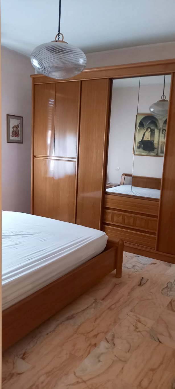 Immagine 7 di Appartamento in vendita  a Pesaro