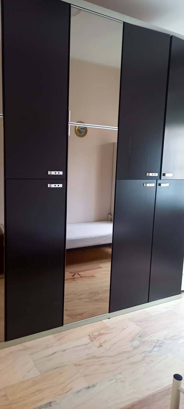 Immagine 11 di Appartamento in vendita  a Pesaro