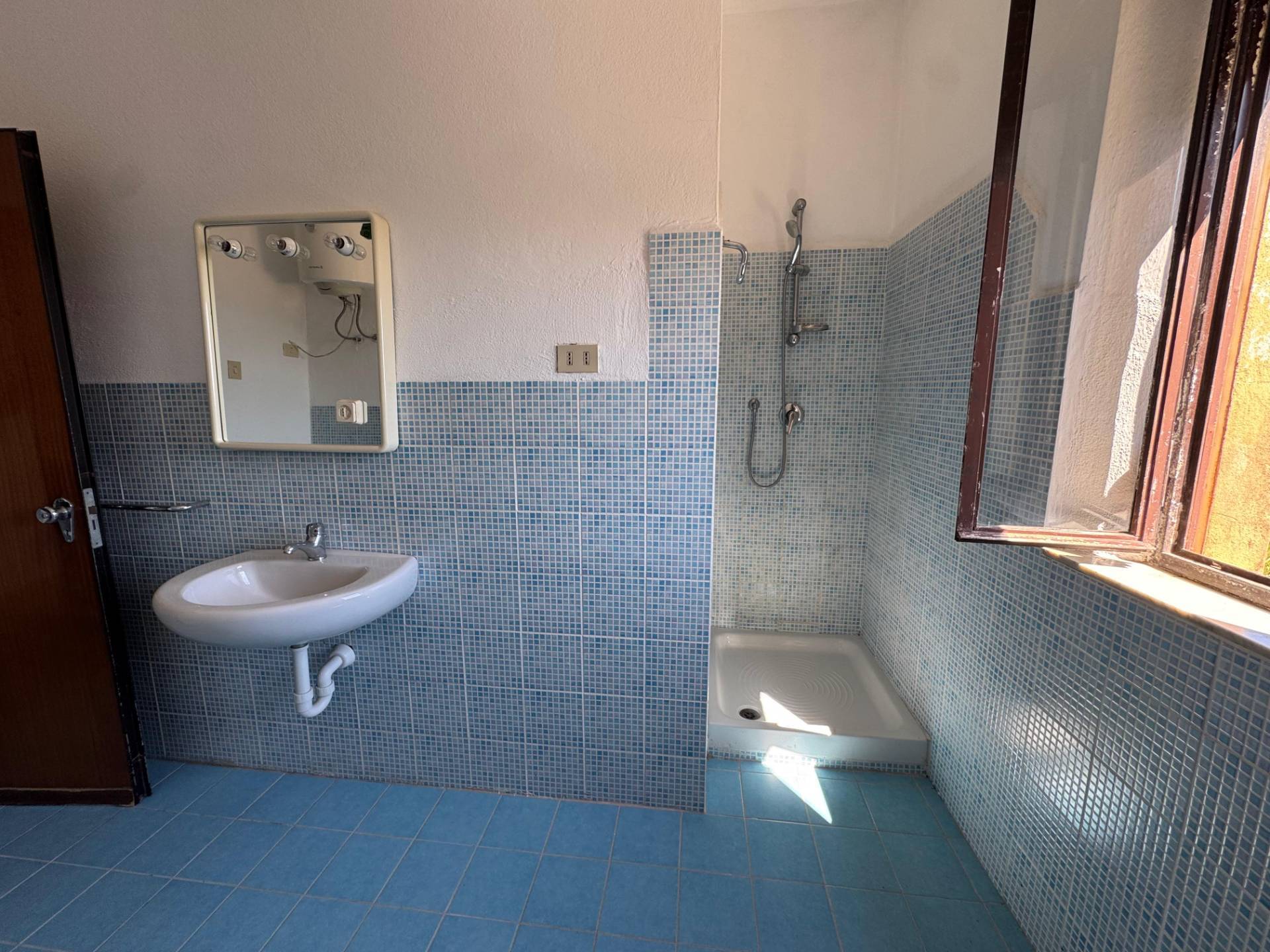 Immagine 16 di Appartamento in vendita  in VIA ENRICO COSTA SNC a Santa Teresa Gallura