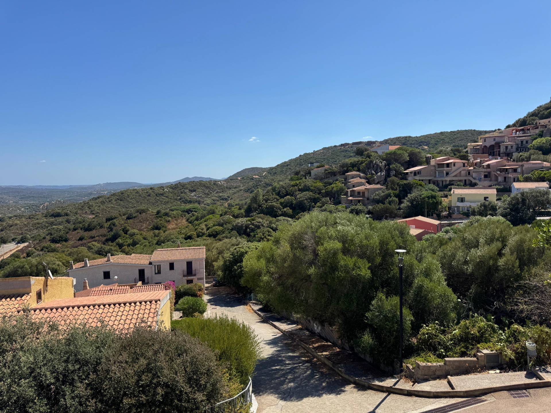 Immagine 17 di Appartamento in vendita  in VIA ENRICO COSTA SNC a Santa Teresa Gallura