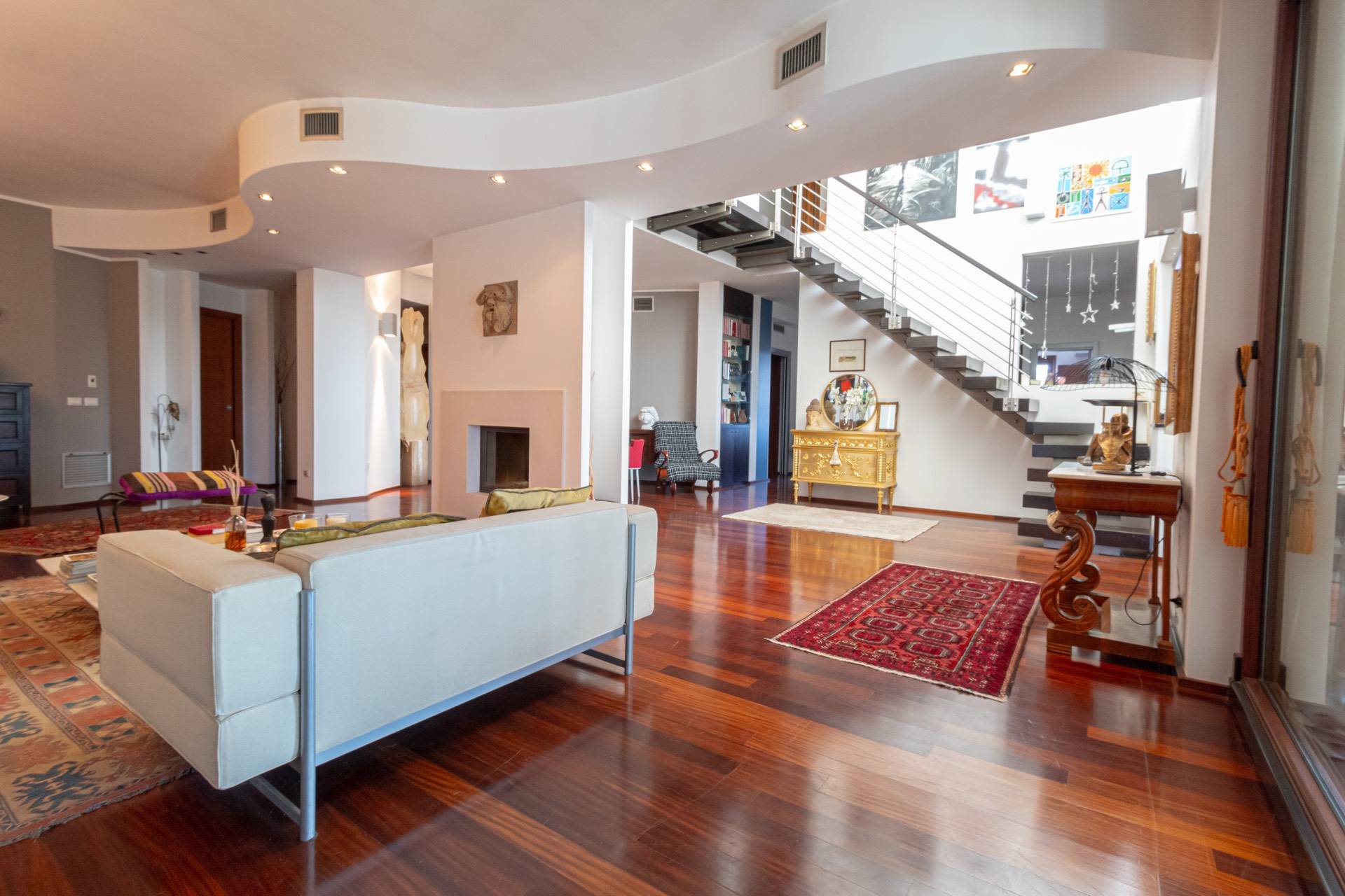 Immagine 1 di Attico in vendita  in Via Carlo Forlanini a Siracusa