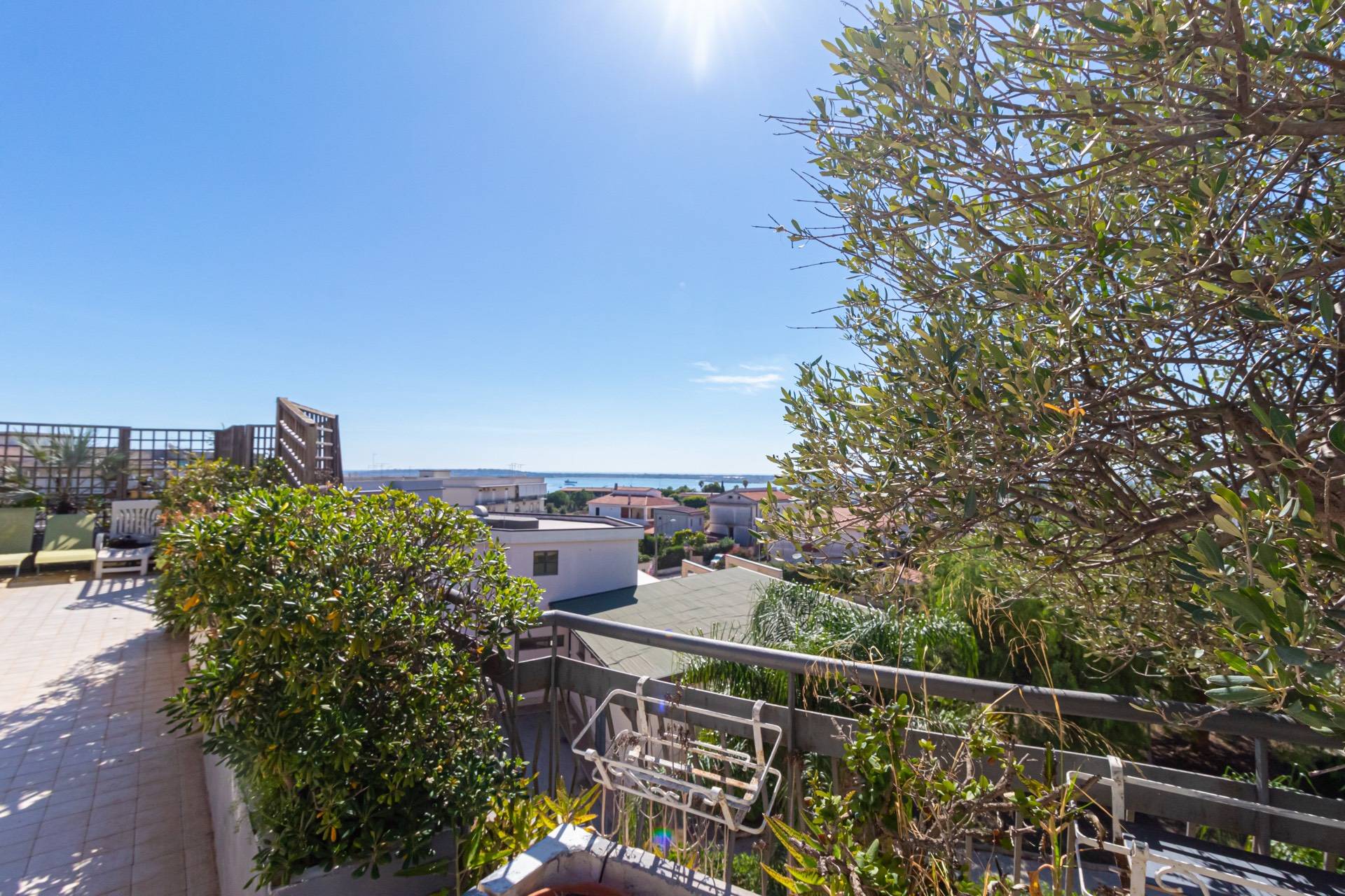 Immagine 43 di Attico in vendita  in Via Carlo Forlanini a Siracusa