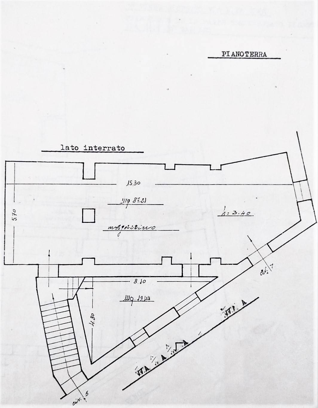 Immagine 50 di Villa in vendita  in Piazza Enrico Cimbali snc a Bronte
