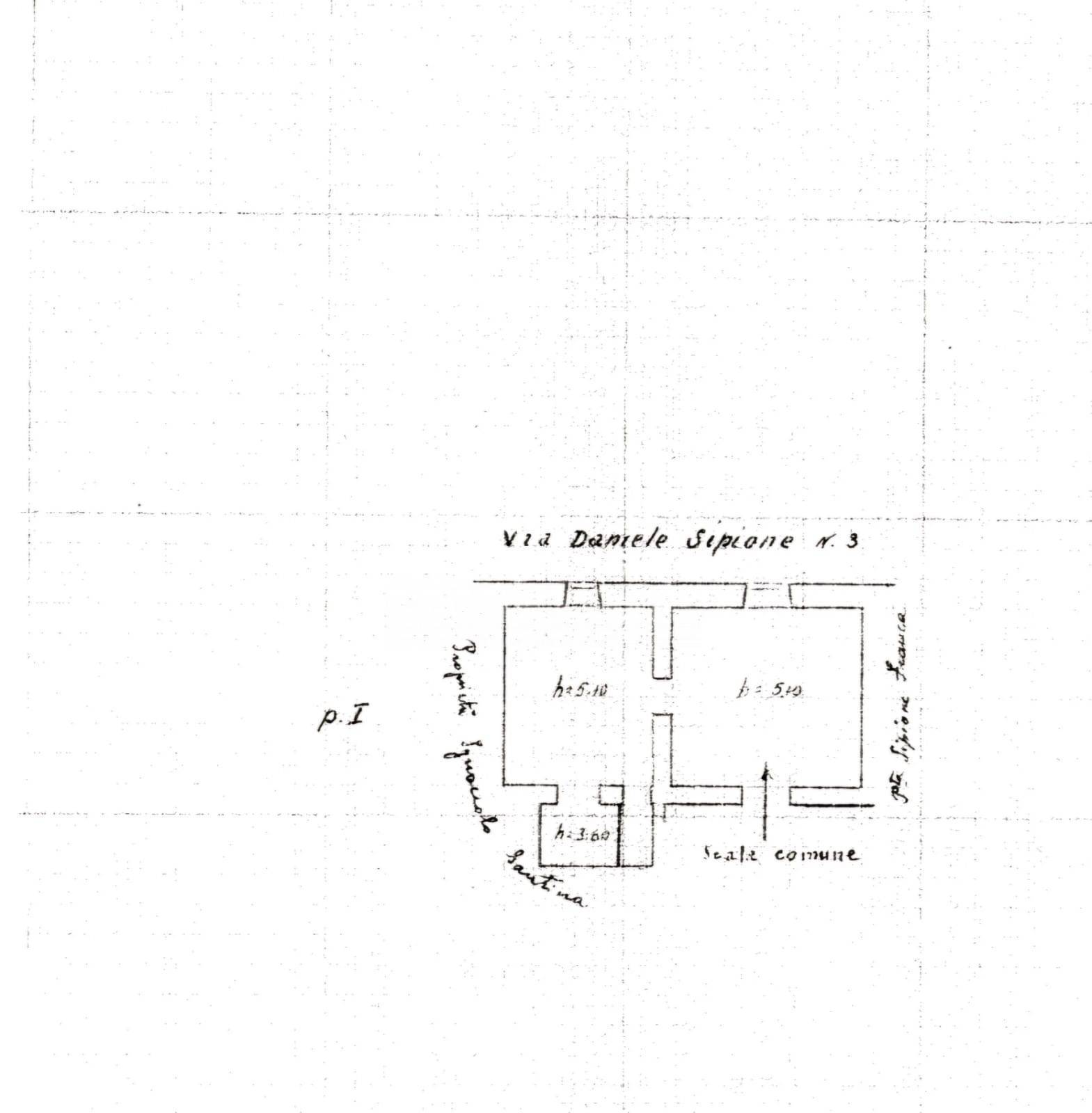 Immagine 43 di Palazzo in vendita  in Via Sipione snc a Rosolini