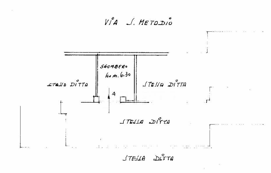 Immagine 9 di Box auto in vendita  in via san metodio a Siracusa