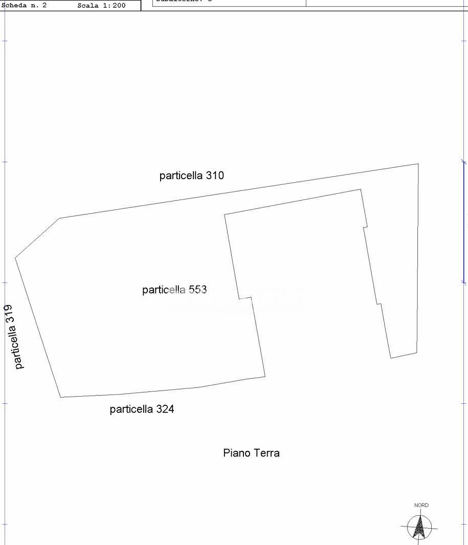 Immagine 29 di Locale commerciale in affitto  in Viale della Regione a Nicolosi