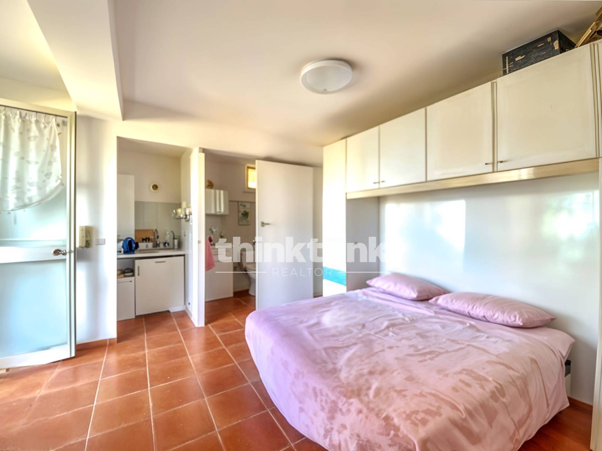 Immagine 10 di Casa semindipendente in vendita  in via guardiola vecchia a Taormina