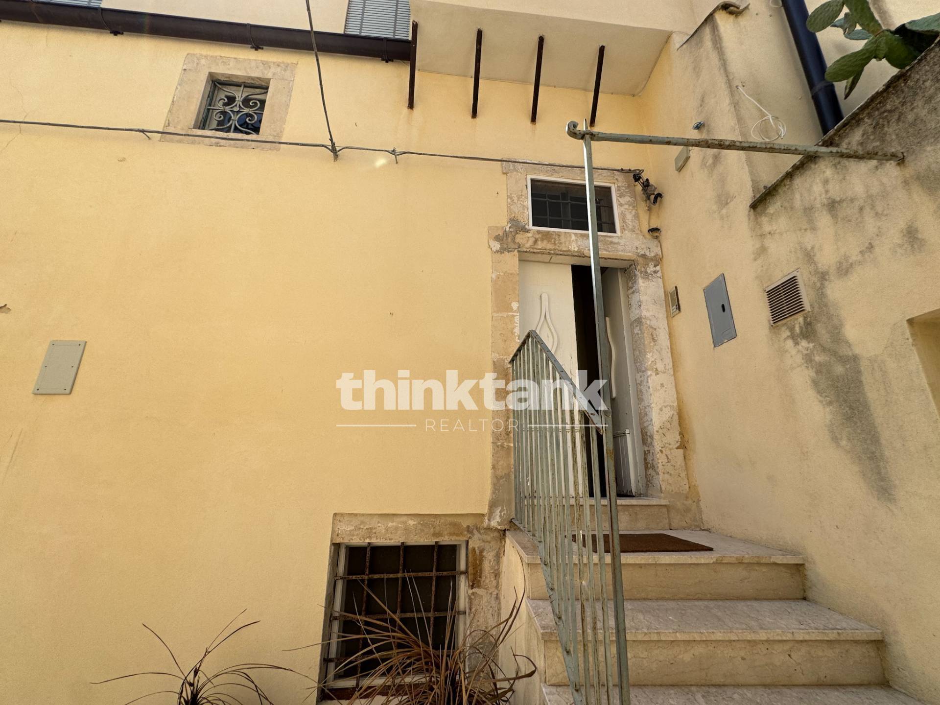 Immagine 4 di Appartamento in vendita  in Via Antonio Sofia a Noto